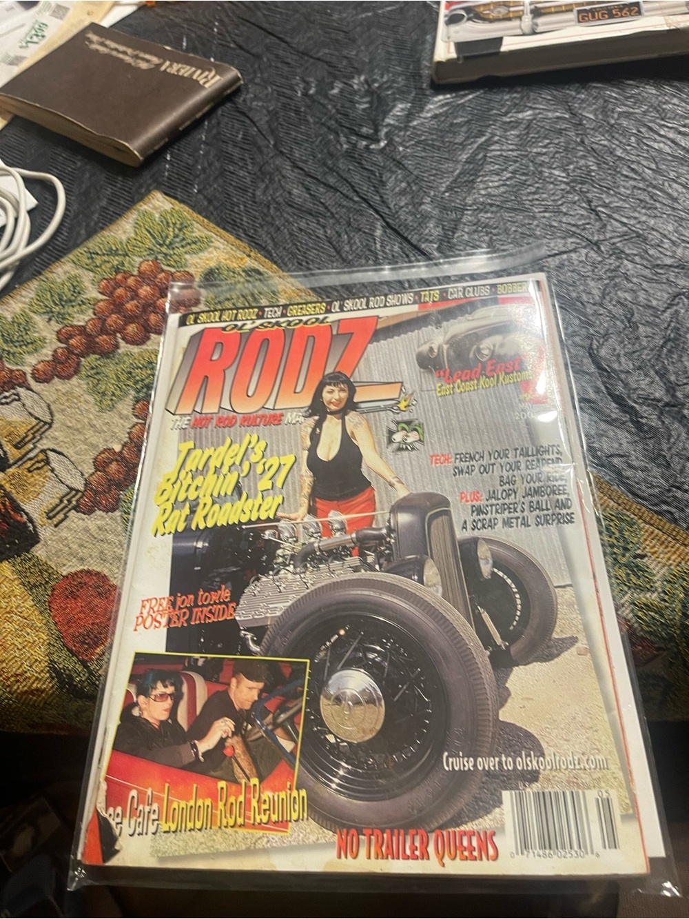 Magazine Cover - Retro Car Feature (Black, Red)